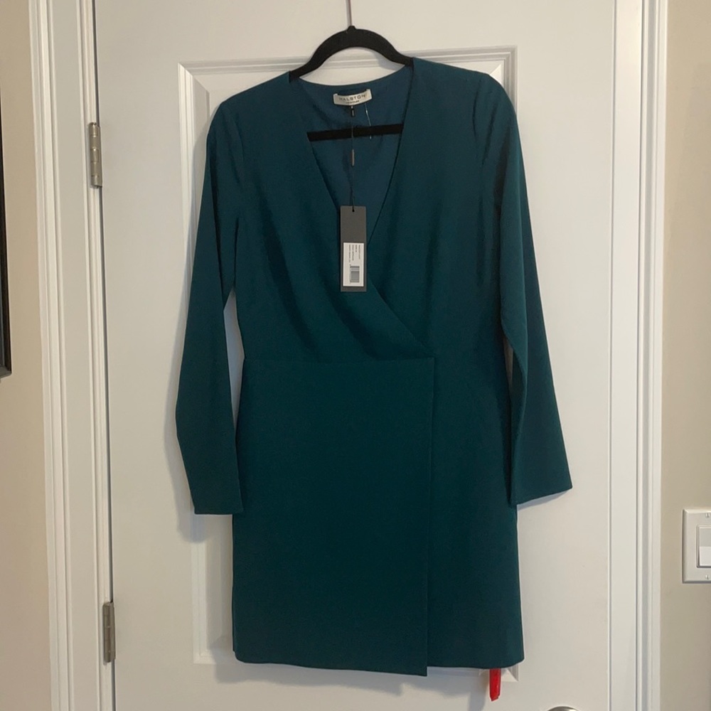 NWT HALSTON HERITAGE dress in a gorgeous green